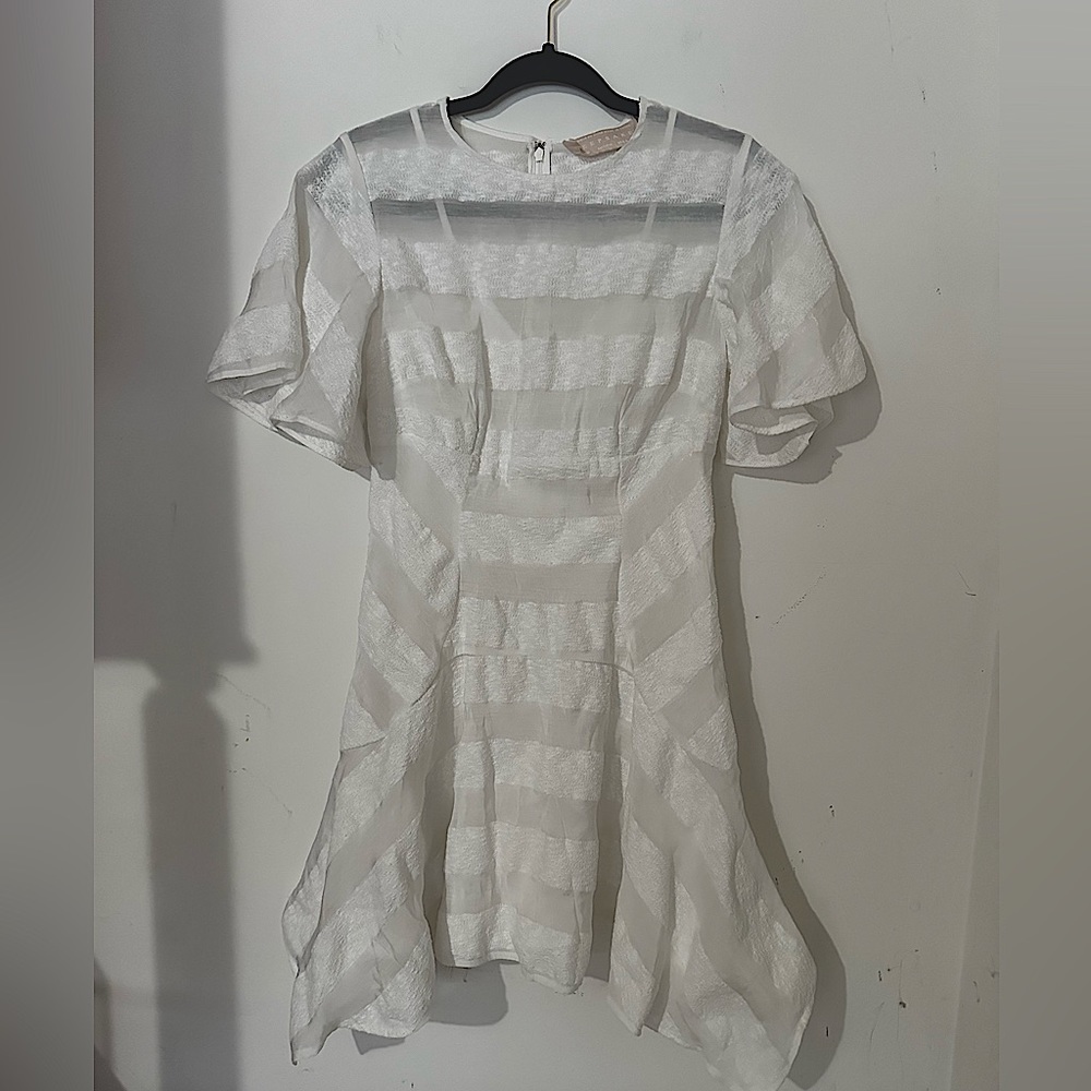 Keepsake White Striped Dress Flutter Sleeves and Hem Women’s Size 6